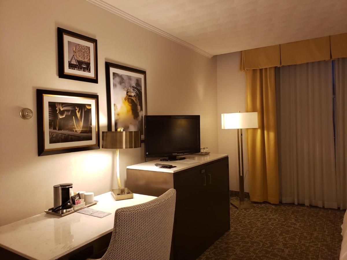 Queen Room