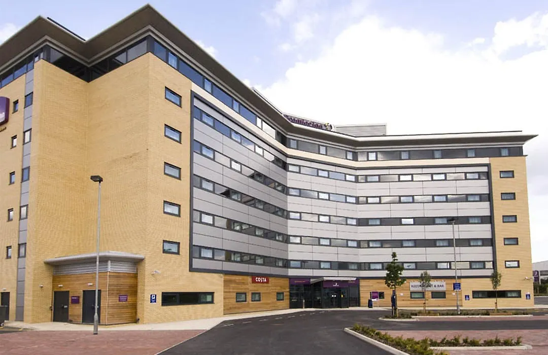 Premier Inn Manchester Airport Runger Lane North-1