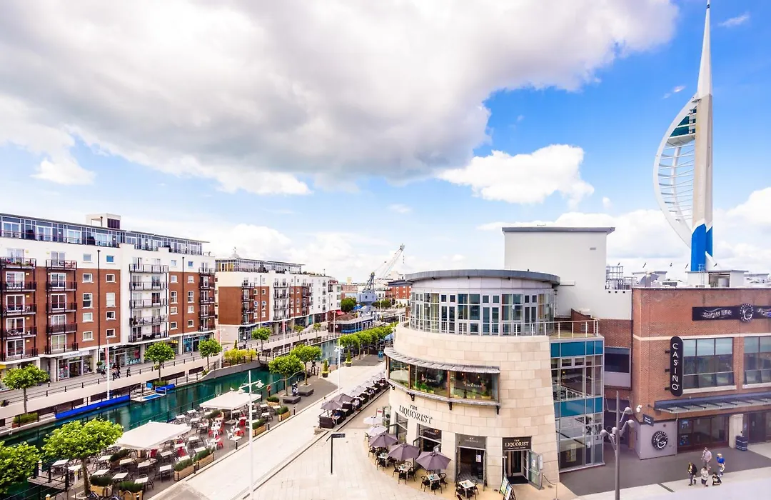 Holiday Inn Express Portsmouth Gunwharf Quays By Ihg-1