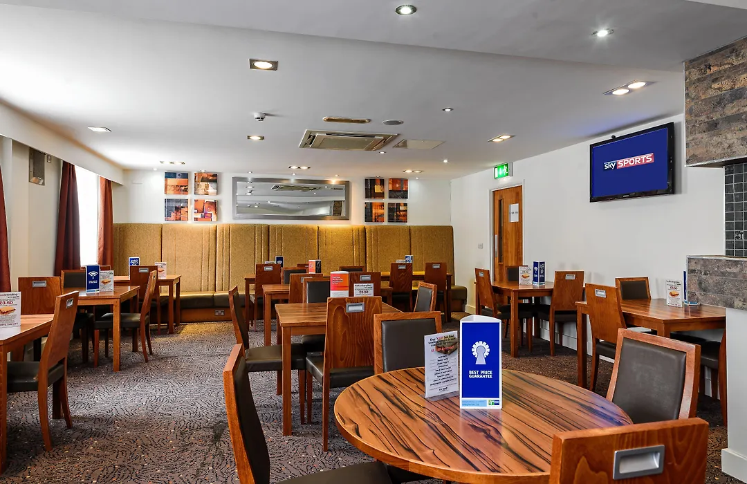 Holiday Inn Express London Gatwick Crawley, An Ihg Hotel-1