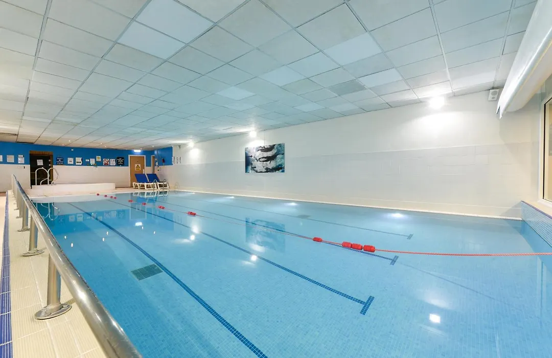 Holiday Inn Edinburgh Zoo By Ihg-1