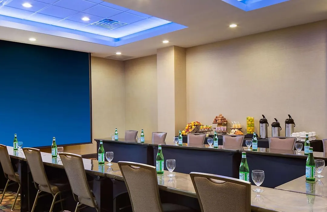 Embassy Suites By Hilton Dallas-Love Field-1