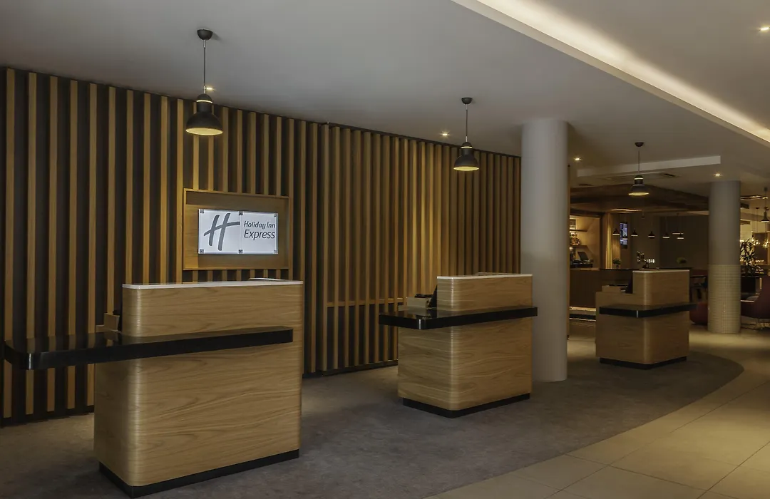 Holiday Inn Express Dublin-Airport By Ihg-1