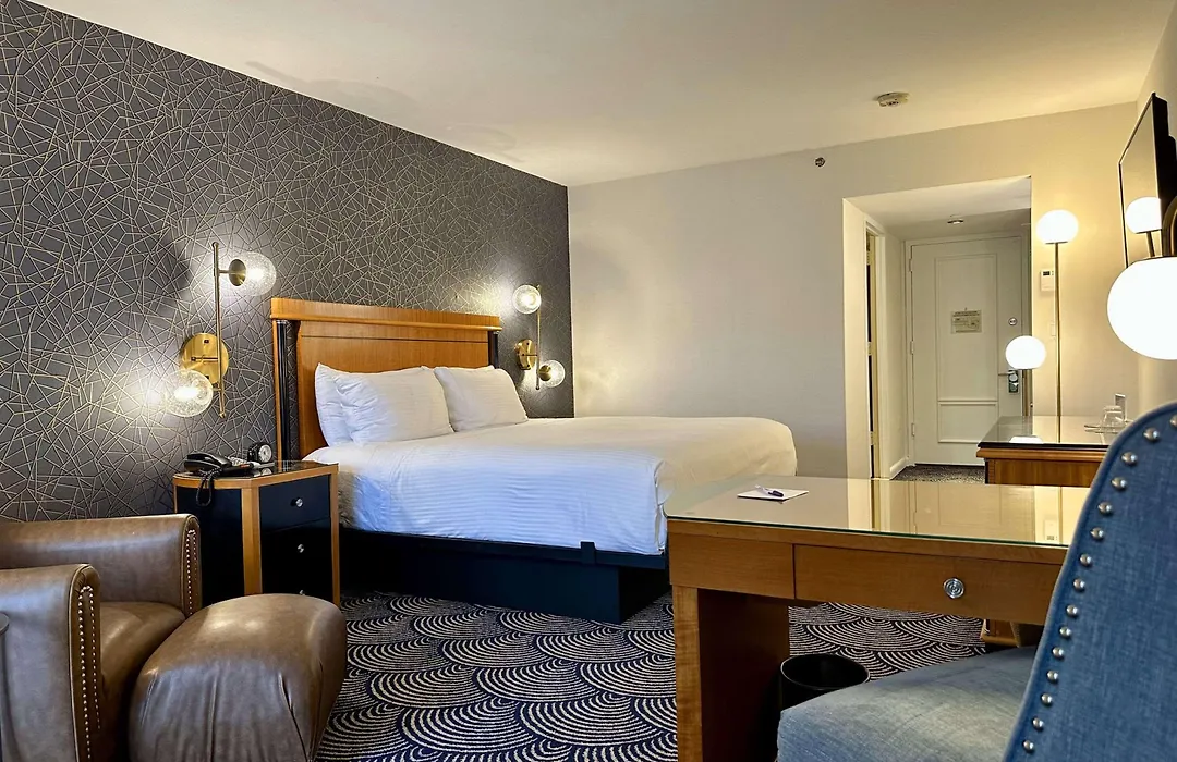 Inn At Great Neck, Worldhotels Crafted-1