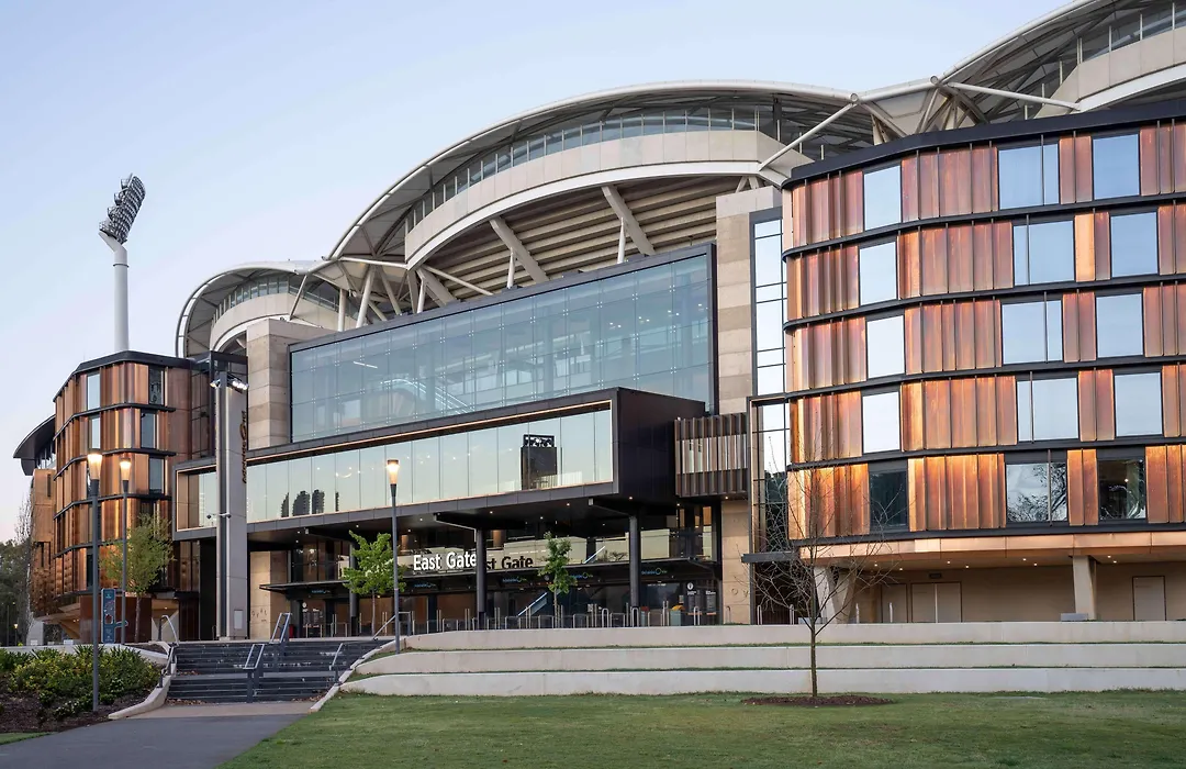 Oval Hotel At Adelaide Oval-1