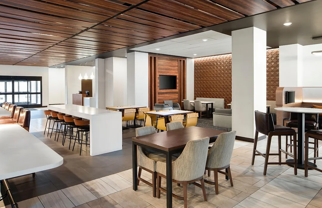 Courtyard By Marriott Seattle Seatac Airport-1