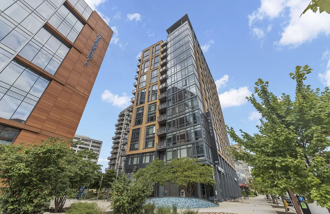 Placemakr Marymount Ballston-1