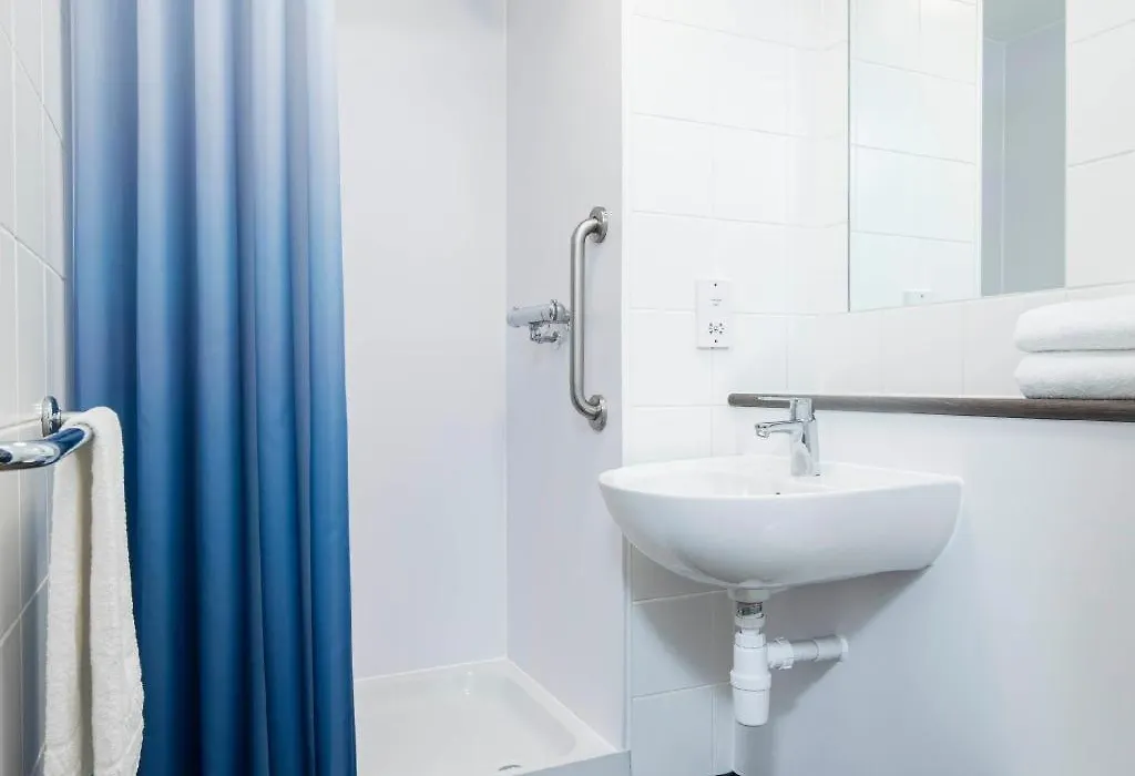 Travelodge Southampton Central-1