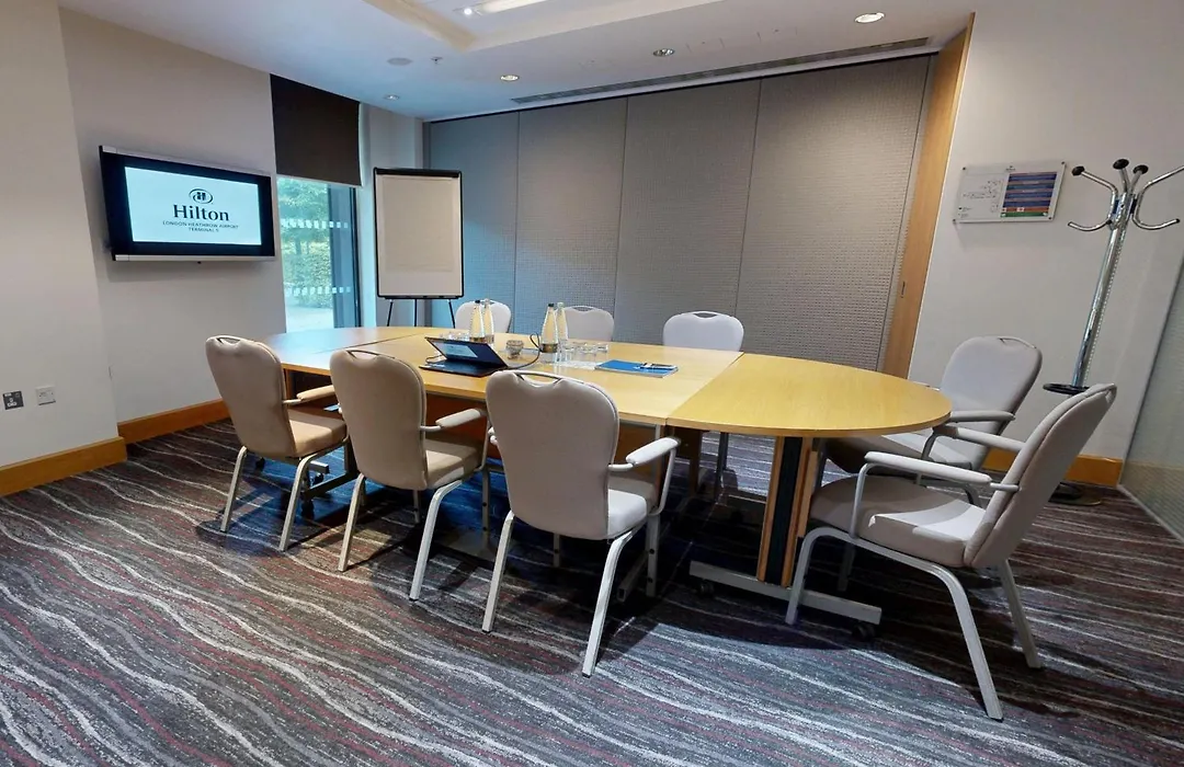 Hilton London Heathrow Airport Terminal 5-1