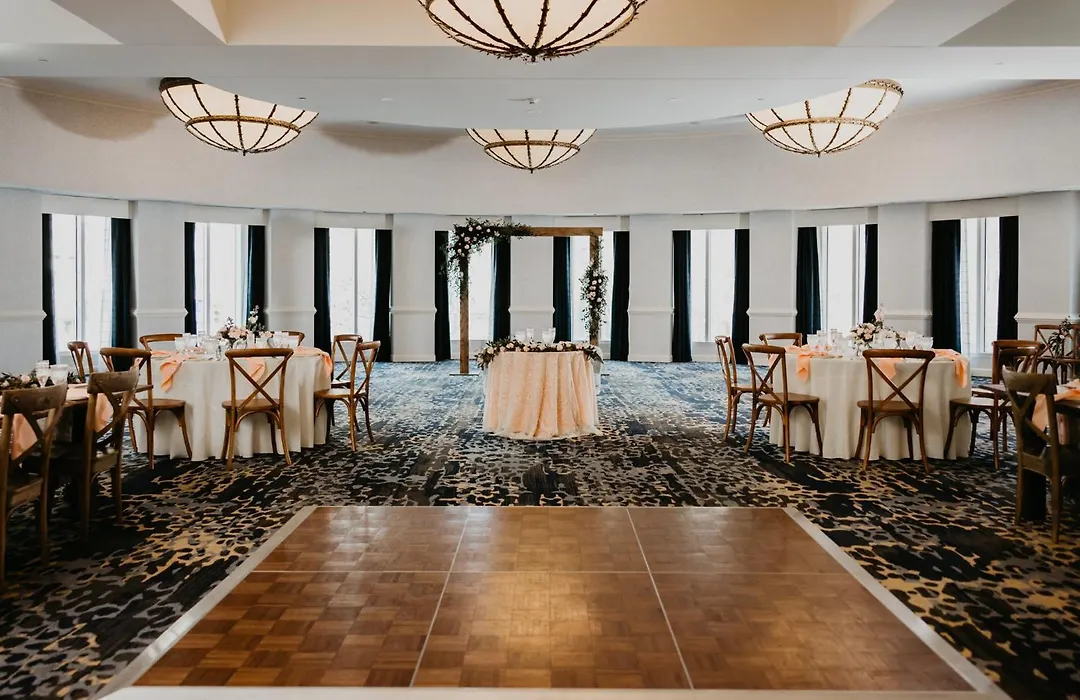 Crowne Plaza Cleveland At Playhouse Square By Ihg-1