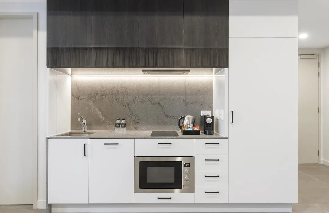 Meriton Suites Melbourne-1