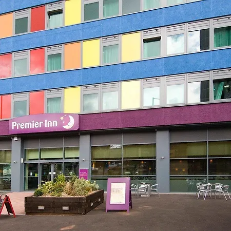 Premier Inn Leicester City Centre - Train Station-3