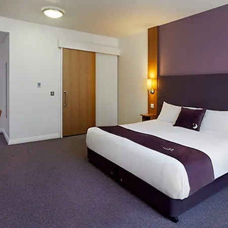 Premier Inn Liverpool John Lennon Airport-2
