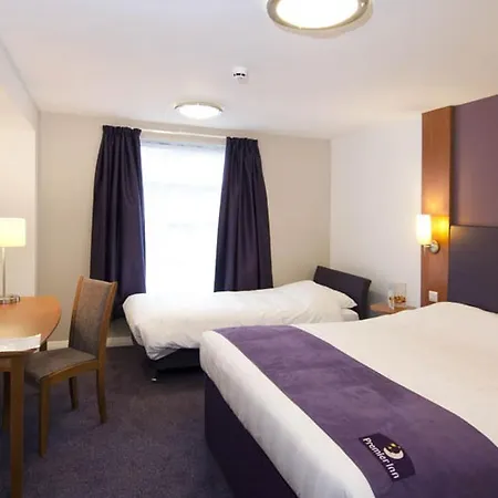 Premier Inn Sheffield Arena-2
