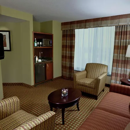 Hilton Garden Inn Toronto Airport-3