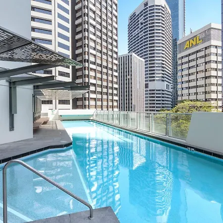 Oaks Brisbane Aurora Suites-3