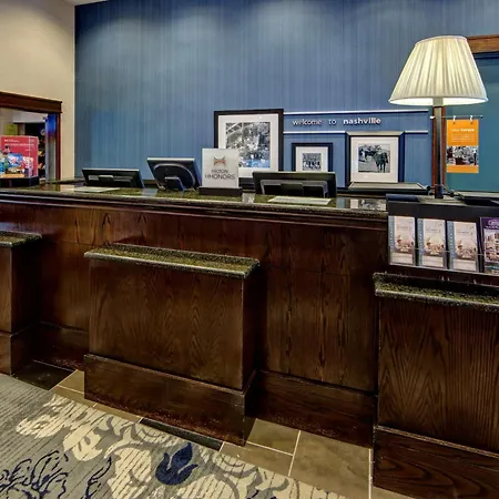 Hampton Inn & Suites Nashville-Downtown-3