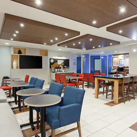 Holiday Inn Express & Suites Oakland - Airport By Ihg-3