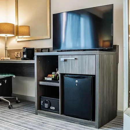 Leonardo Hotel Brighton-3
