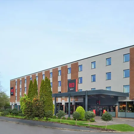 Radisson Red London Gatwick Airport-3