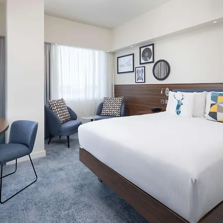 Hampton By Hilton London Gatwick Airport-3