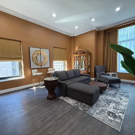 The Manhattan Club-3
