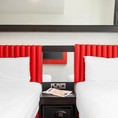Tune Hotel Liverpool-3