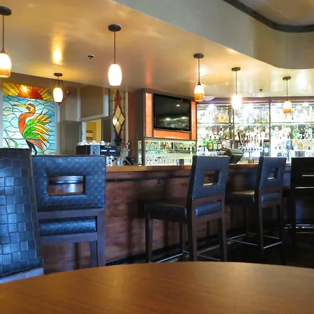 Best Western Plus Grosvenor Airport Hotel-2