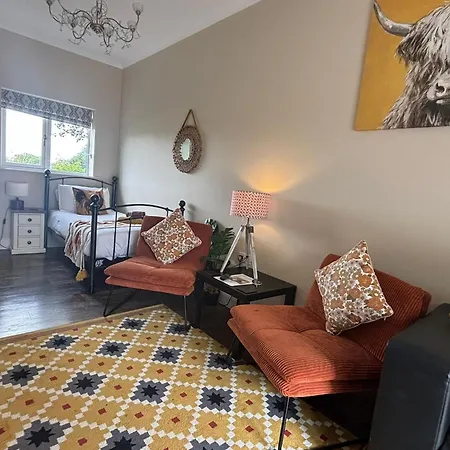 Accommodation Bristol Airport-3