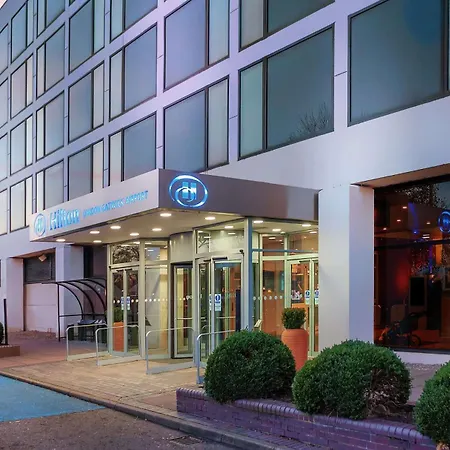 Hilton London Gatwick Airport-2