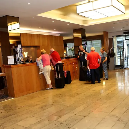 Maldron Hotel Derry-3