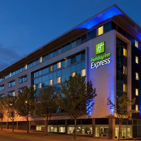 Holiday Inn Express Newcastle City Centre By Ihg-3