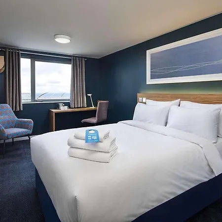 Travelodge Manchester Central-2