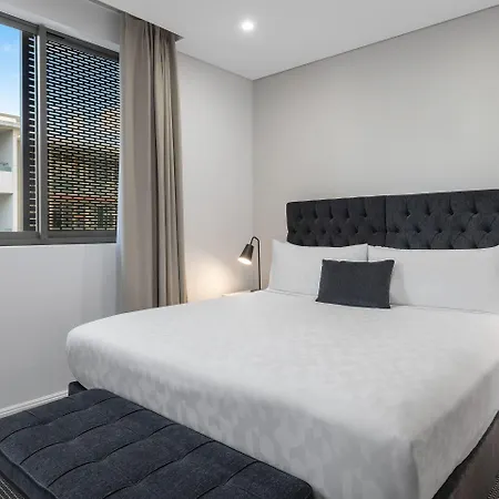 Meriton Suites North Ryde-3