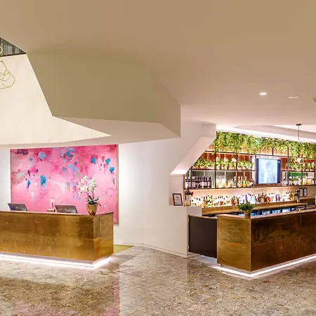 Eatons Hill Hotel-3