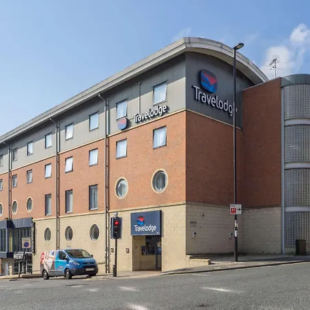 Travelodge Newcastle Central-2