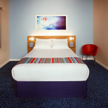 Travelodge Manchester Central-3