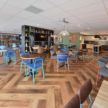 Travelodge Birmingham Airport-2