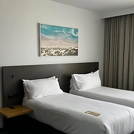 Holiday Inn West Perth By Ihg-3