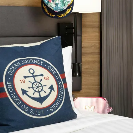 Moxy Southampton-2