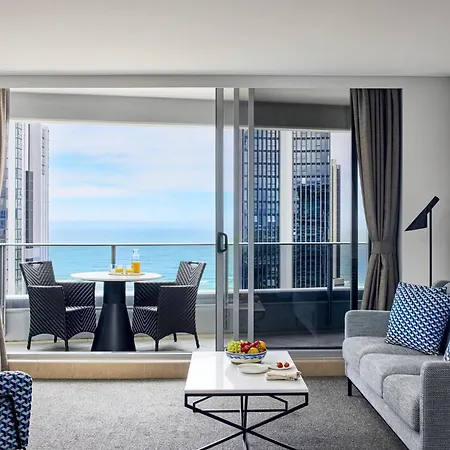 Meriton Suites Broadbeach-2