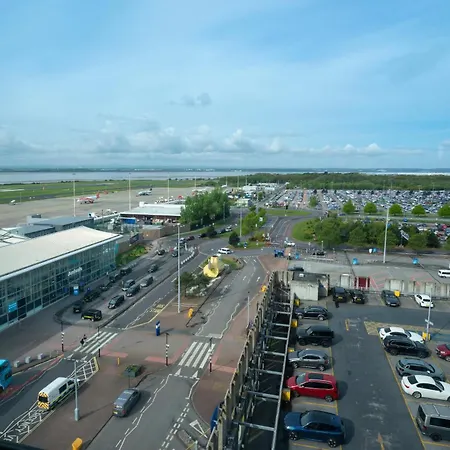 Hampton By Hilton Liverpool John Lennon Airport-3
