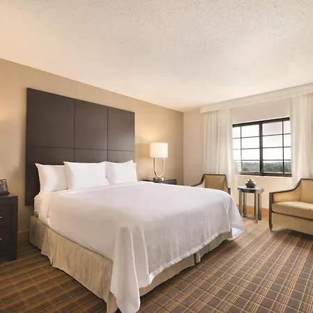 Embassy Suites Greenville Golf Resort & Conference Center-3
