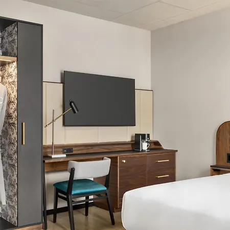 Hyatt Centric Montreal-3