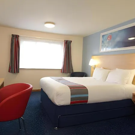 Travelodge Birmingham Central-2