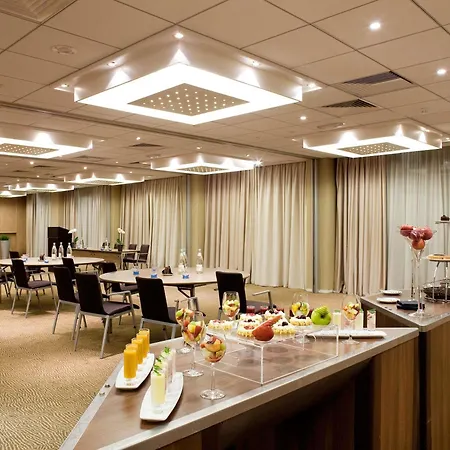Novotel Sheffield Centre-3