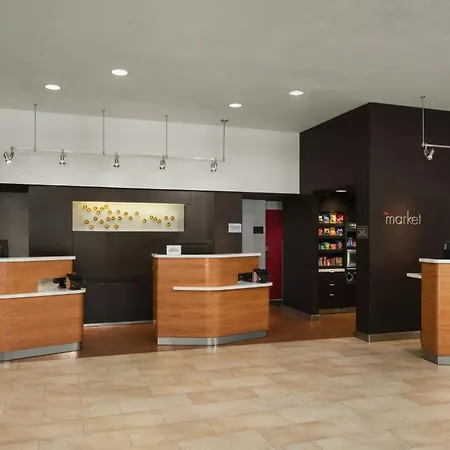 Courtyard By Marriott Fishermans Wharf-3