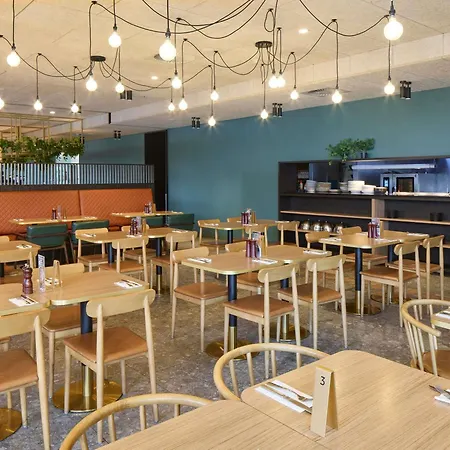 Novotel Melbourne Preston-3