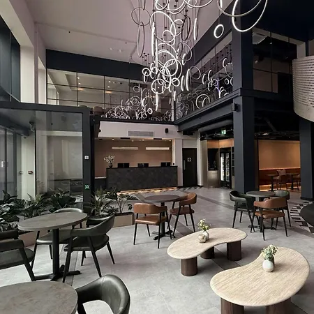 Aloft By Marriott Manchester City Centre-2