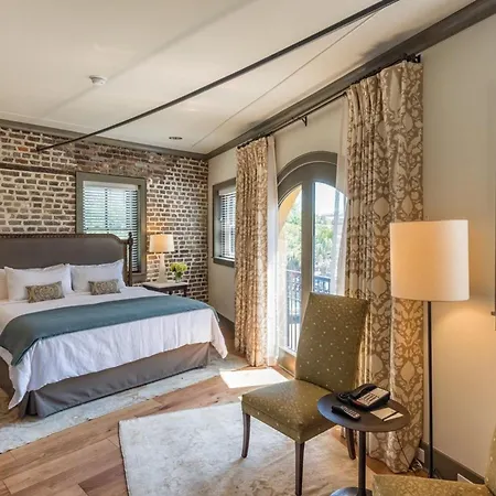 Andrew Pinckney Inn-3